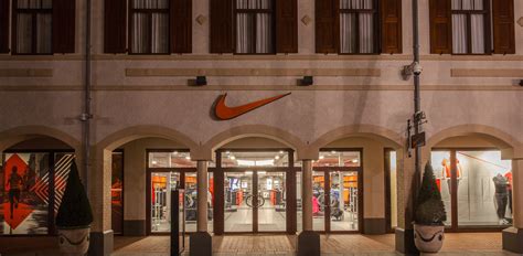 nike shop roermond outlet|Nike factory roermond.